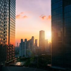 Sunset building - dapiki moto